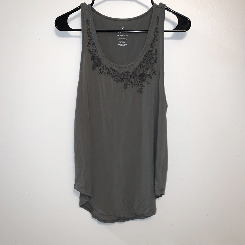 American Eagle Favorite Tanktop in Olive